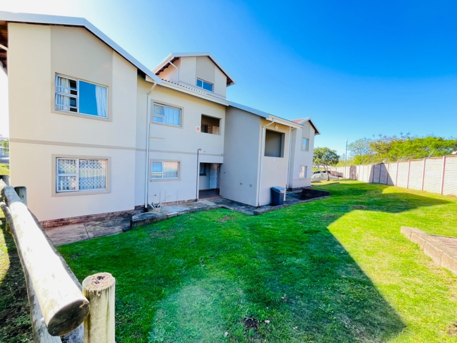 2 Bedroom Property for Sale in Beacon Bay North Eastern Cape